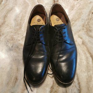 Hudson London, black leather dress shoes (Men's size 42, US 9)